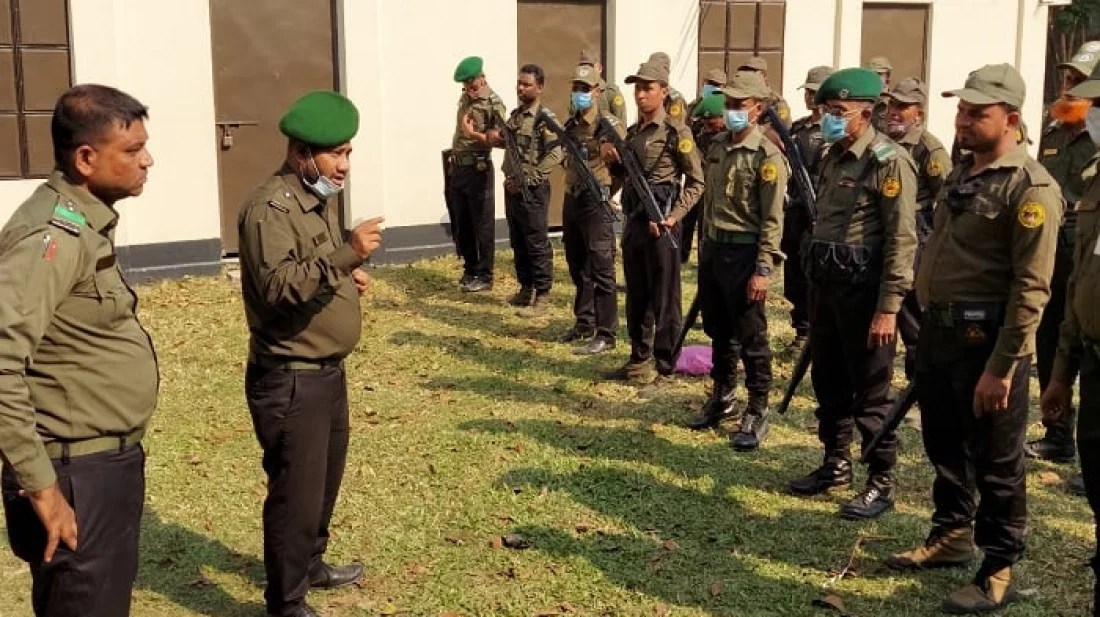 নির্বাচনে সাড়ে ৮ হাজার আনসার মোতায়েন